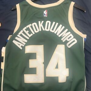 Giannis Antetokounmpo Bucks  Jersey size M